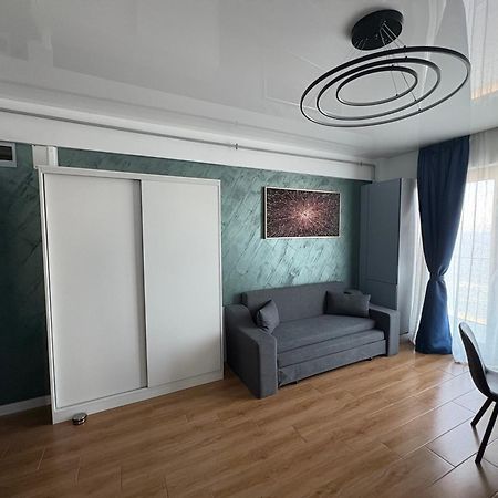 Signature Promenada Hotel Apartments Неводарі Екстер'єр фото