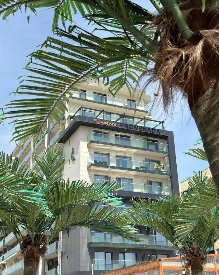 Signature Promenada Hotel Apartments Неводарі Екстер'єр фото
