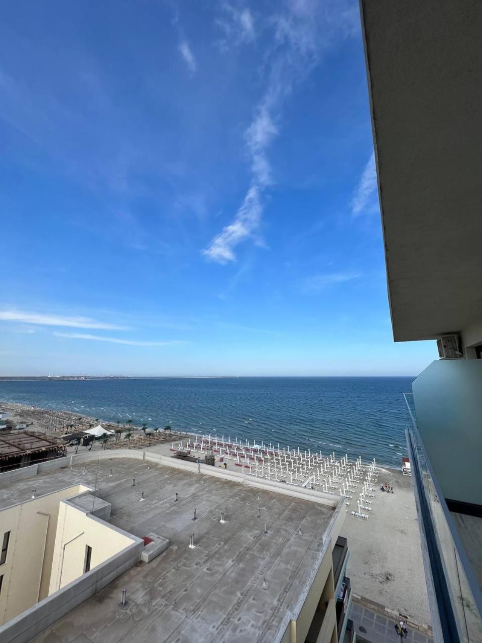 Signature Promenada Hotel Apartments Неводарі Екстер'єр фото