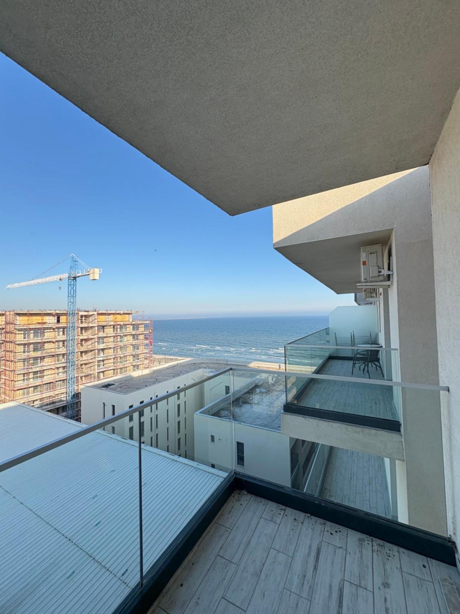 Signature Promenada Hotel Apartments Неводарі Екстер'єр фото