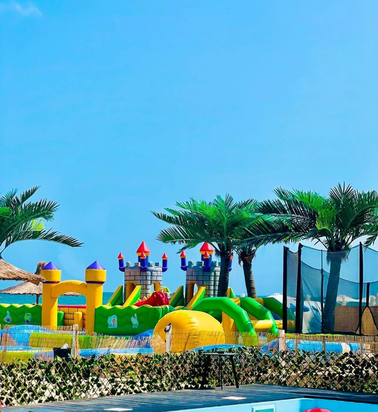 Signature Promenada Hotel Apartments Неводарі Екстер'єр фото